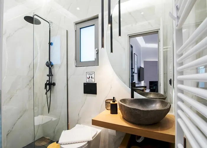 Andromache & Rafael's Nest Apartament