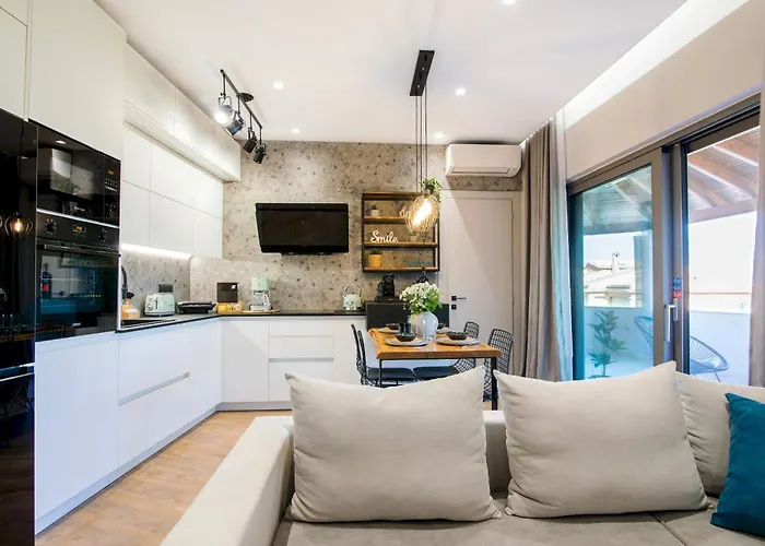 Andromache & Rafael's Nest Apartament